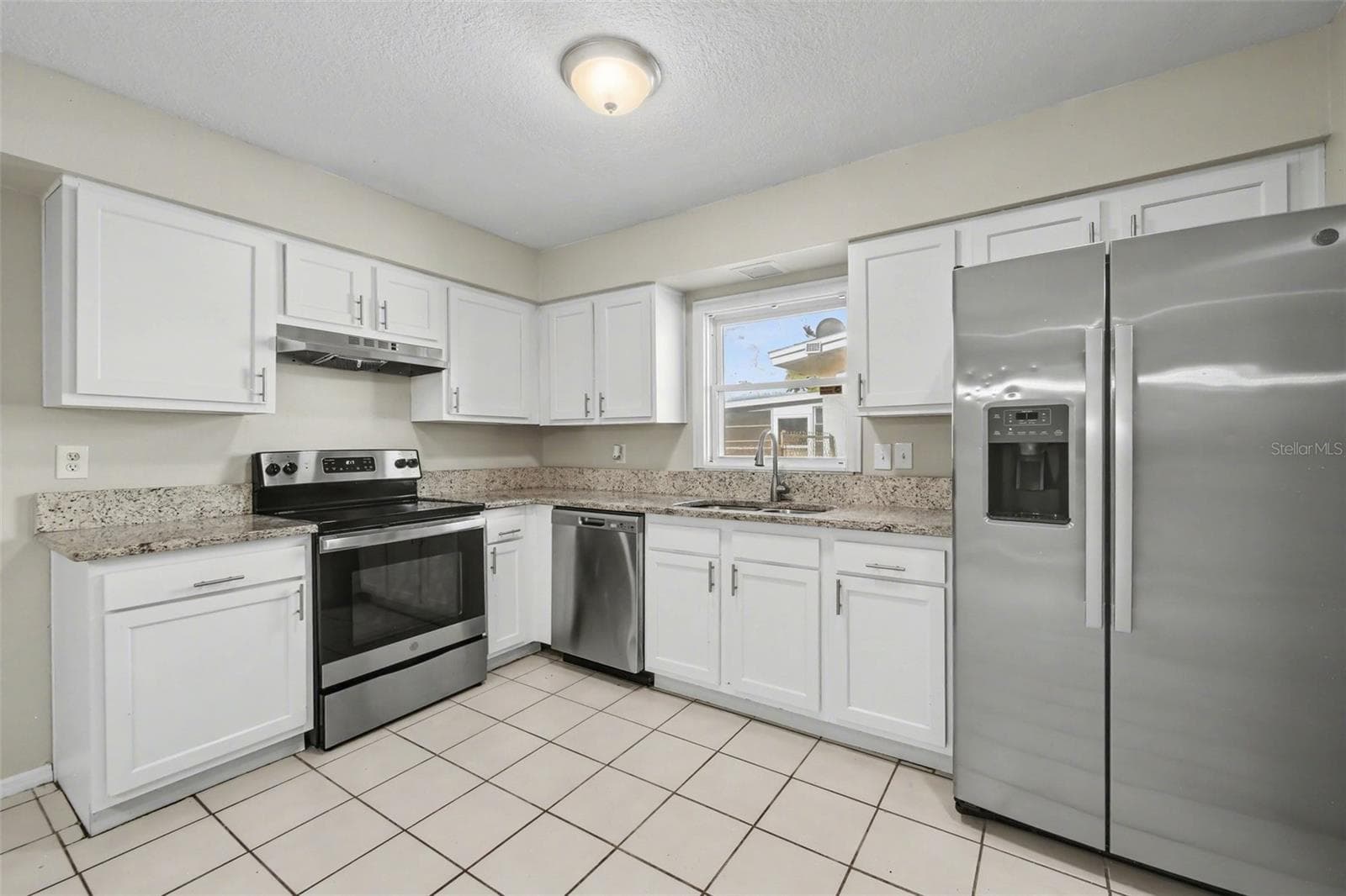 Single Family Residence at 722 GALSWORTHY AVE, ORLANDO, photo 7 of 30