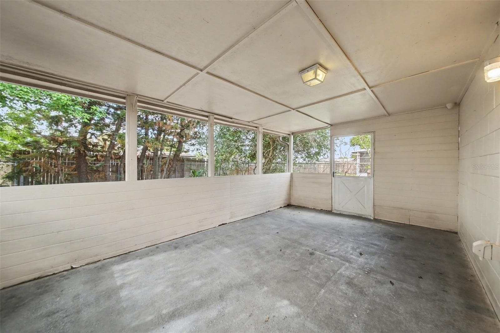 Single Family Residence at 722 GALSWORTHY AVE, ORLANDO, photo 25 of 30