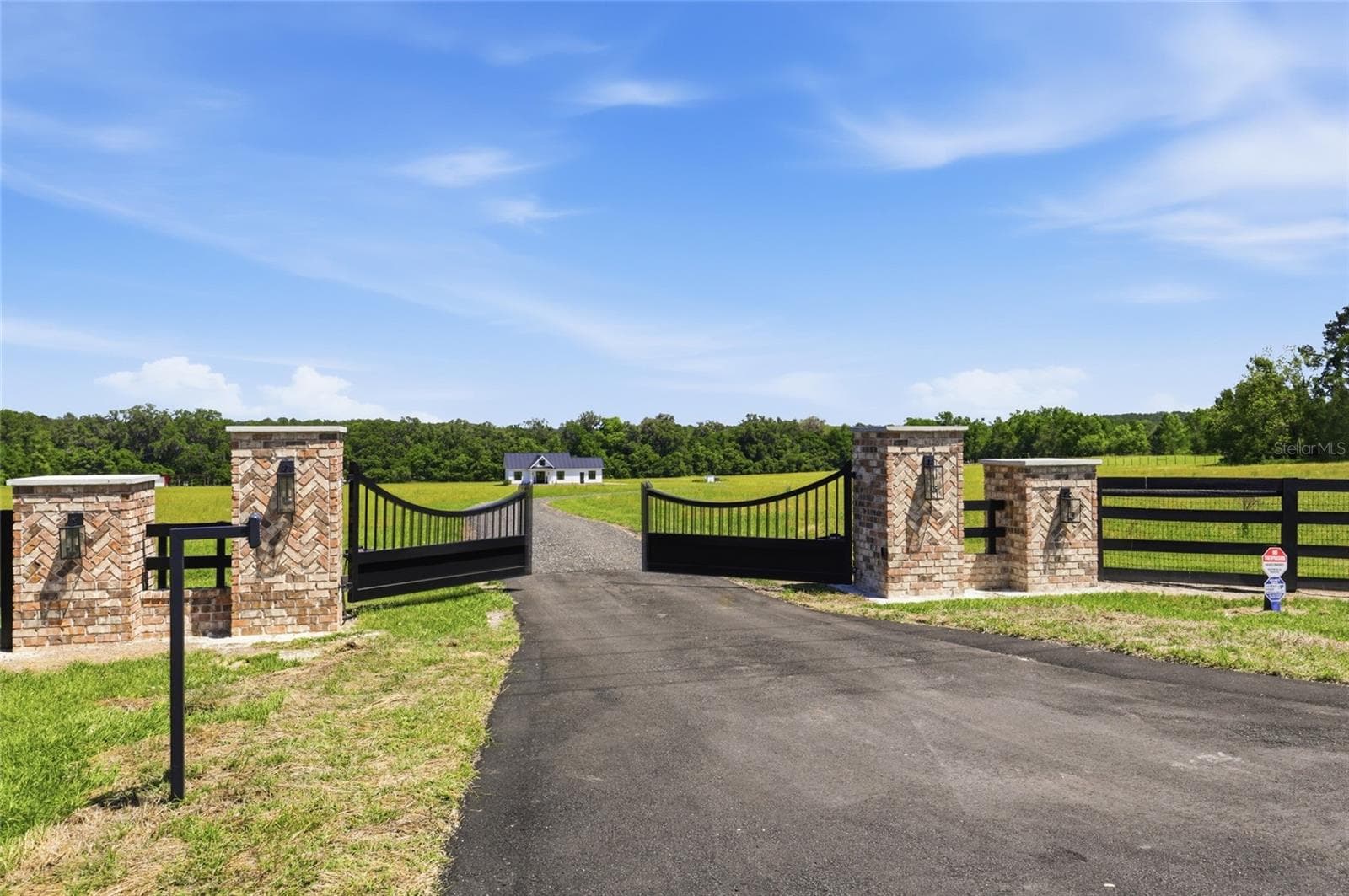 18605 NW COUNTY ROAD 235A