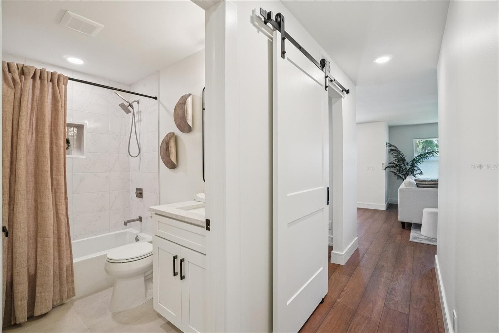 Single Family Residence at 3123 W LA SALLE ST, TAMPA, photo 23 of 44