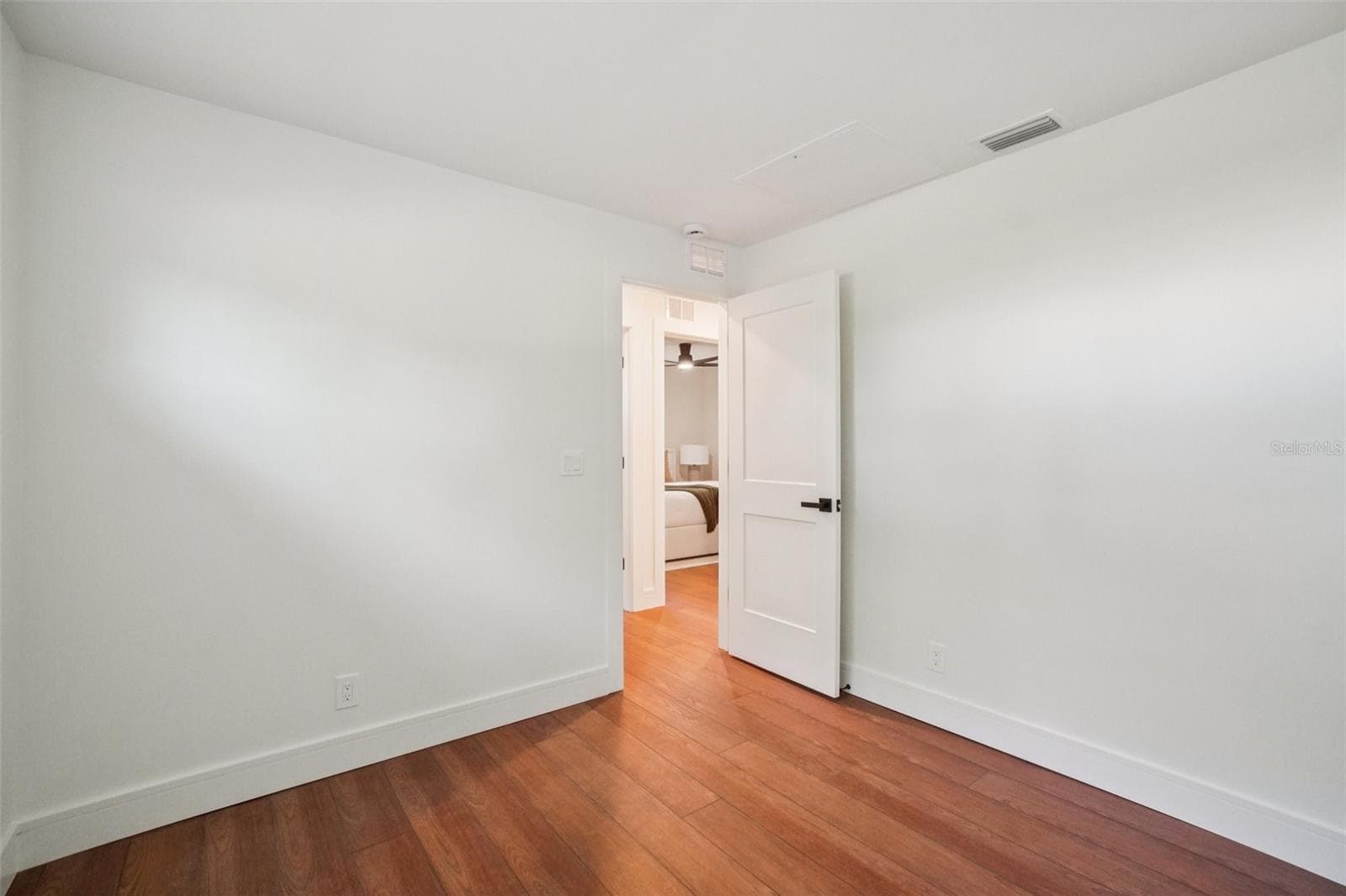 Single Family Residence at 3123 W LA SALLE ST, TAMPA, photo 35 of 44