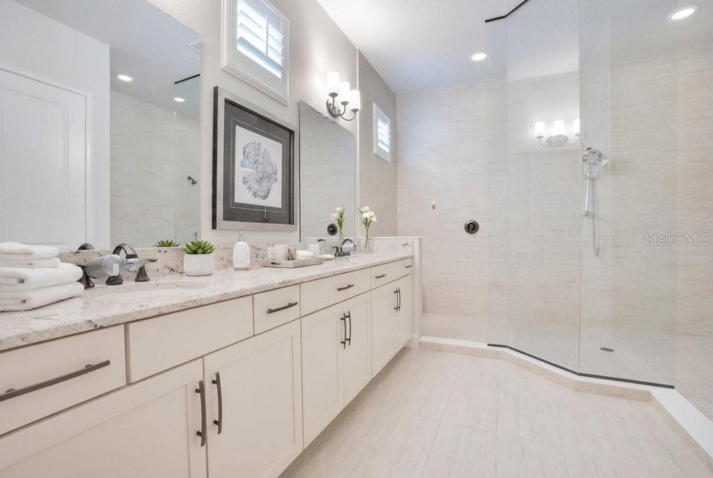 Single Family Residence at 8394 VIA VITTORIA WAY, ORLANDO, photo 31 of 86