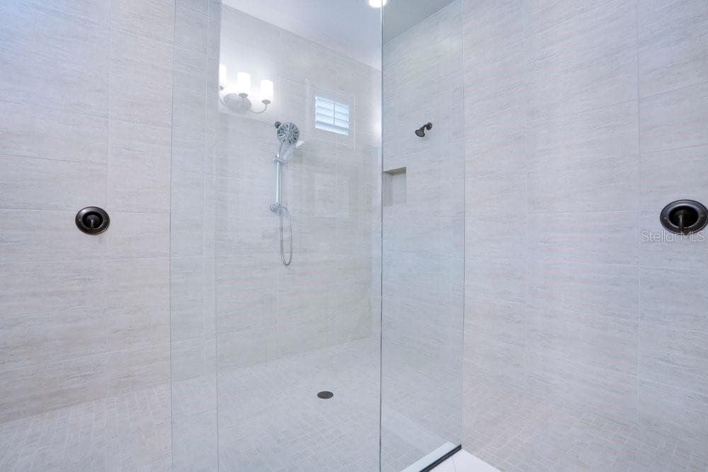 Single Family Residence at 8394 VIA VITTORIA WAY, ORLANDO, photo 32 of 86