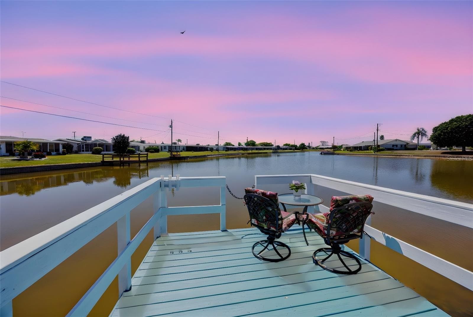Peaceful South Lake View- Private Dock-Start or End Your Day Here Relaxing - 1704 DANBURY DR, SUN CITY CENTER