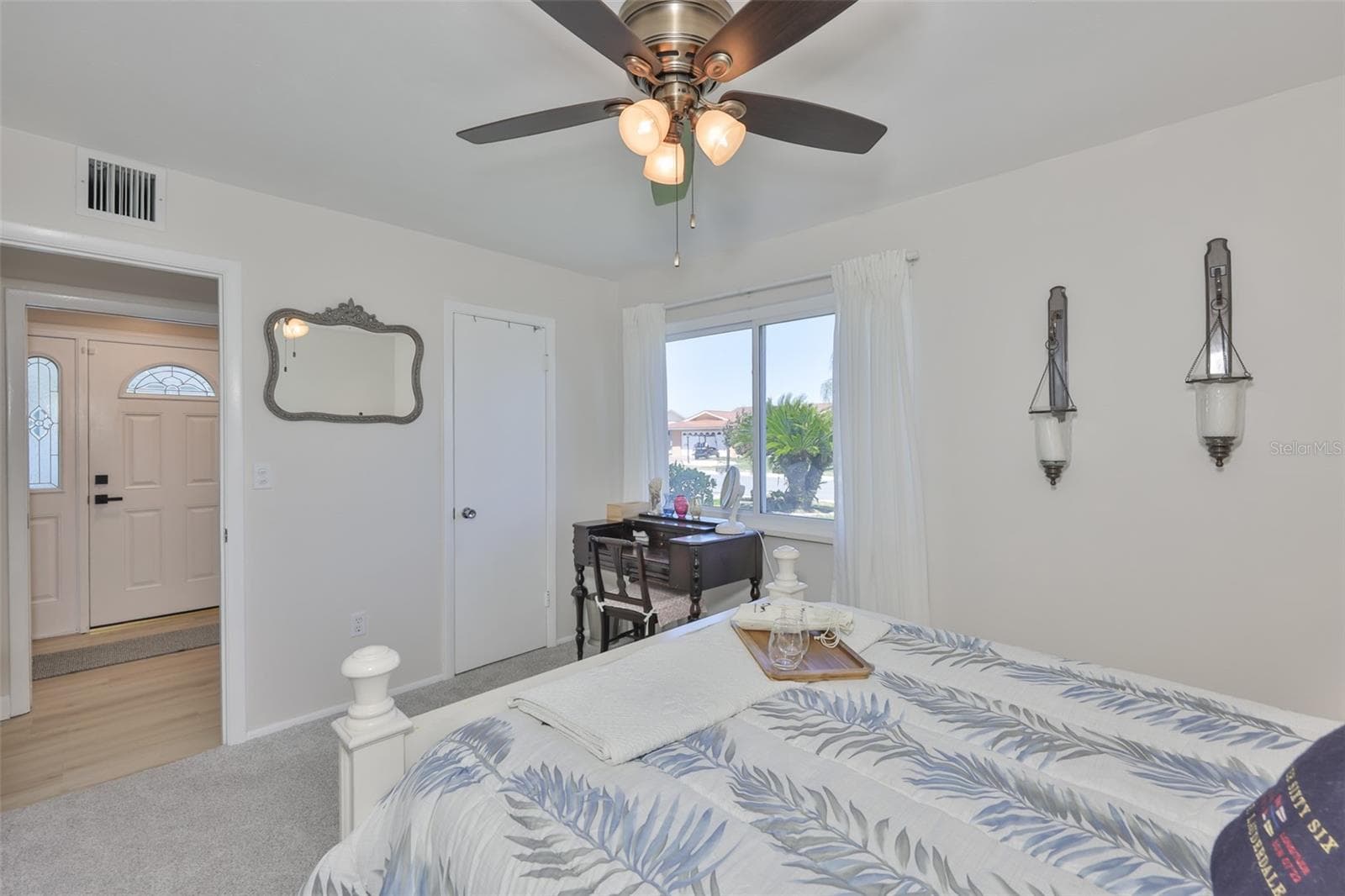 Front Guest Bedroom w/ Newer Plush Carpet Bright Color Scheme, Extra Closet Space - 1704 DANBURY DR, SUN CITY CENTER