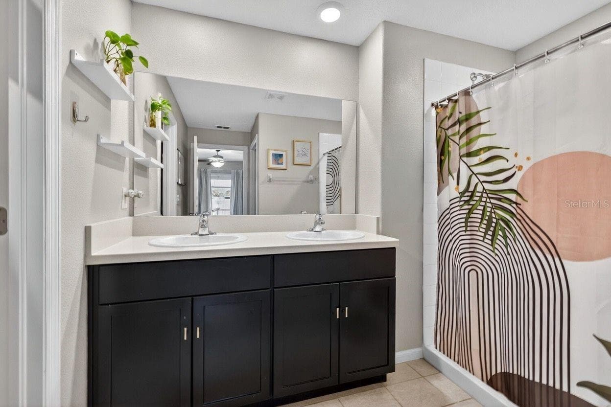 Single Family Residence at 9324 LEMON DROP LOOP, SUN CITY CENTER, photo 15 of 32