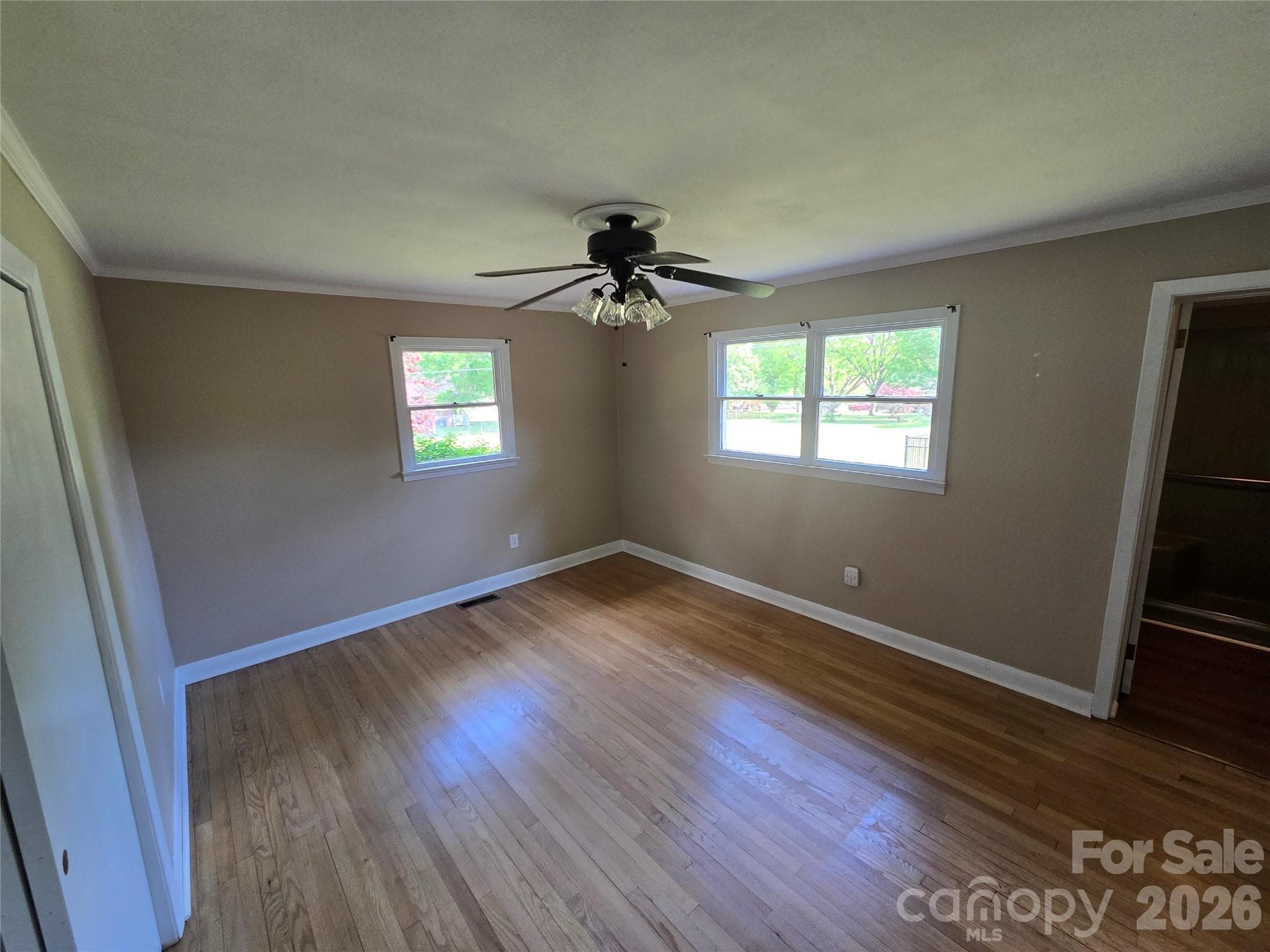 Single Family Residence at 513 Sides Street, Rockwell, photo 28 of 33