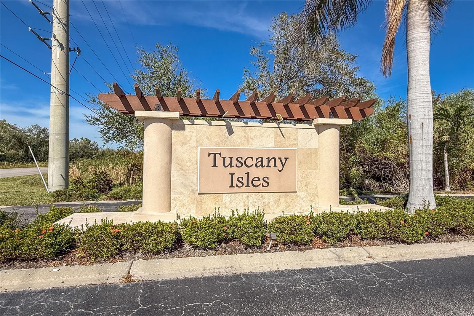 Entry - 8834 TUSCANY ISLES DR, PUNTA GORDA