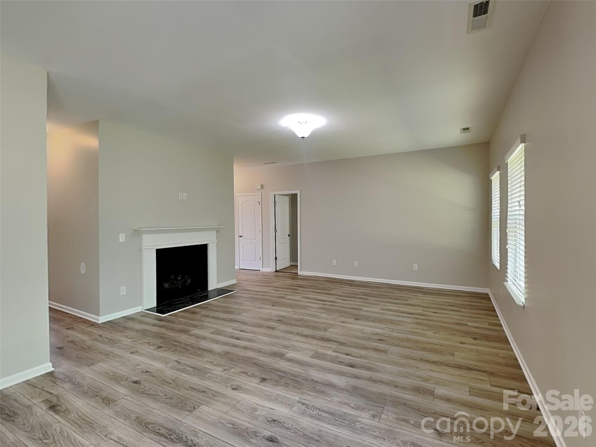 Living room - Charlotte