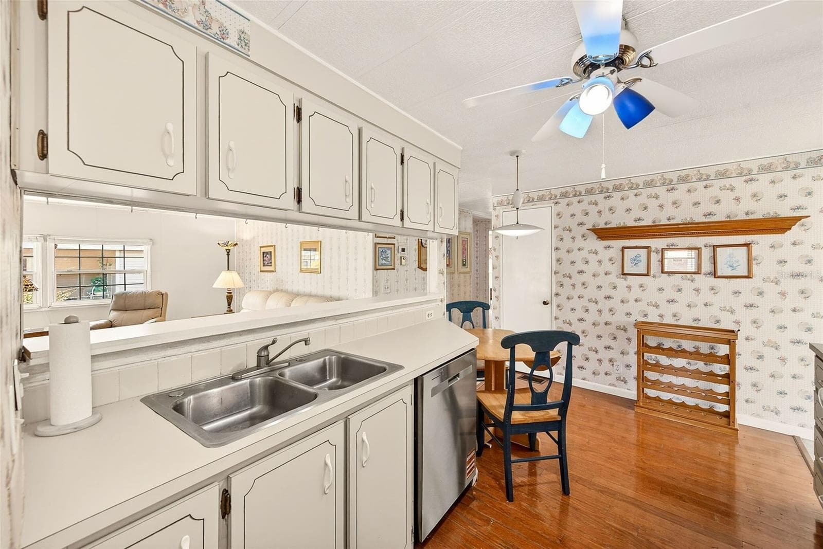 Manufactured Home at 94 SUGAR BEAR DR #55, SAFETY HARBOR, photo 14 of 43