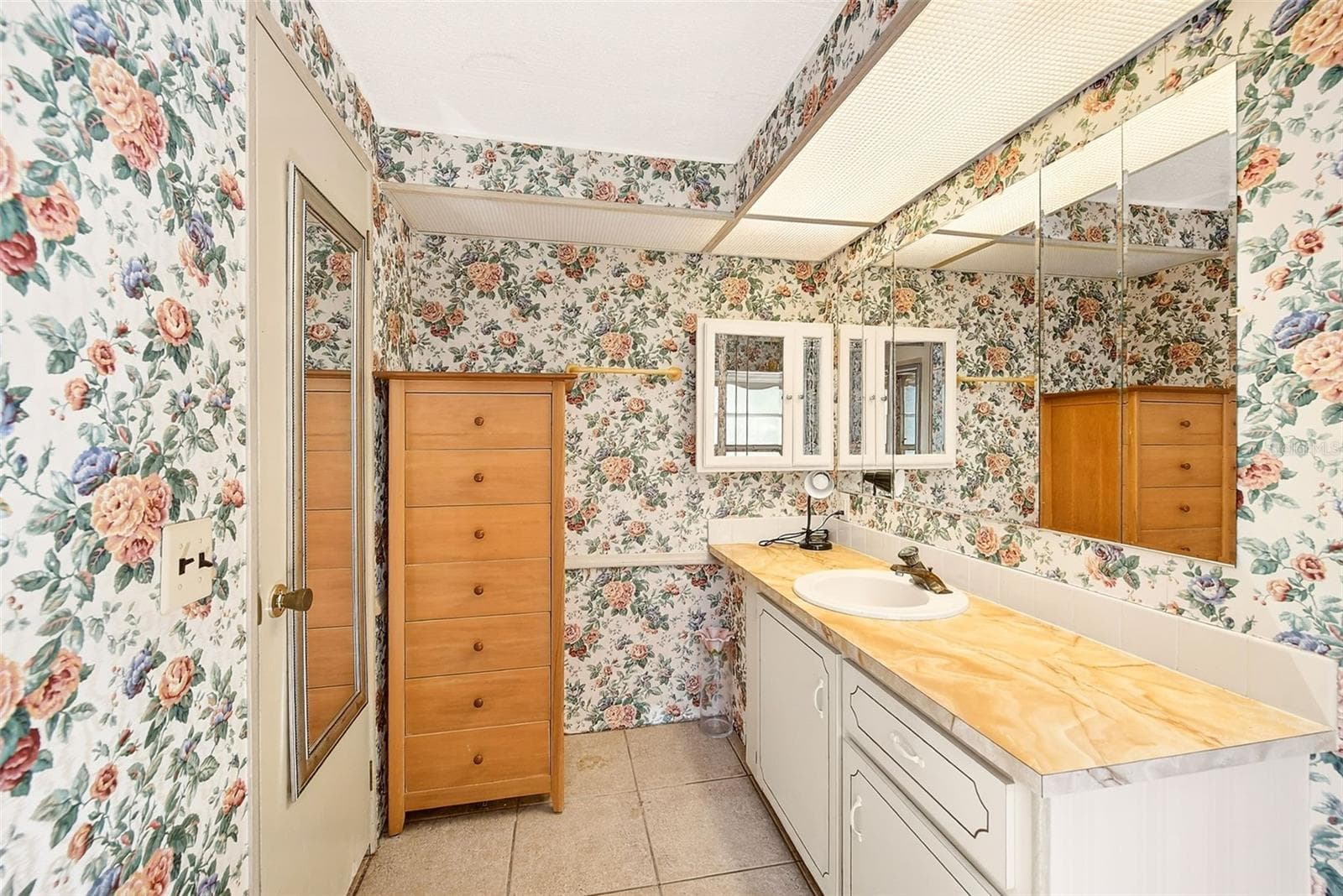 Manufactured Home at 94 SUGAR BEAR DR #55, SAFETY HARBOR, photo 22 of 43