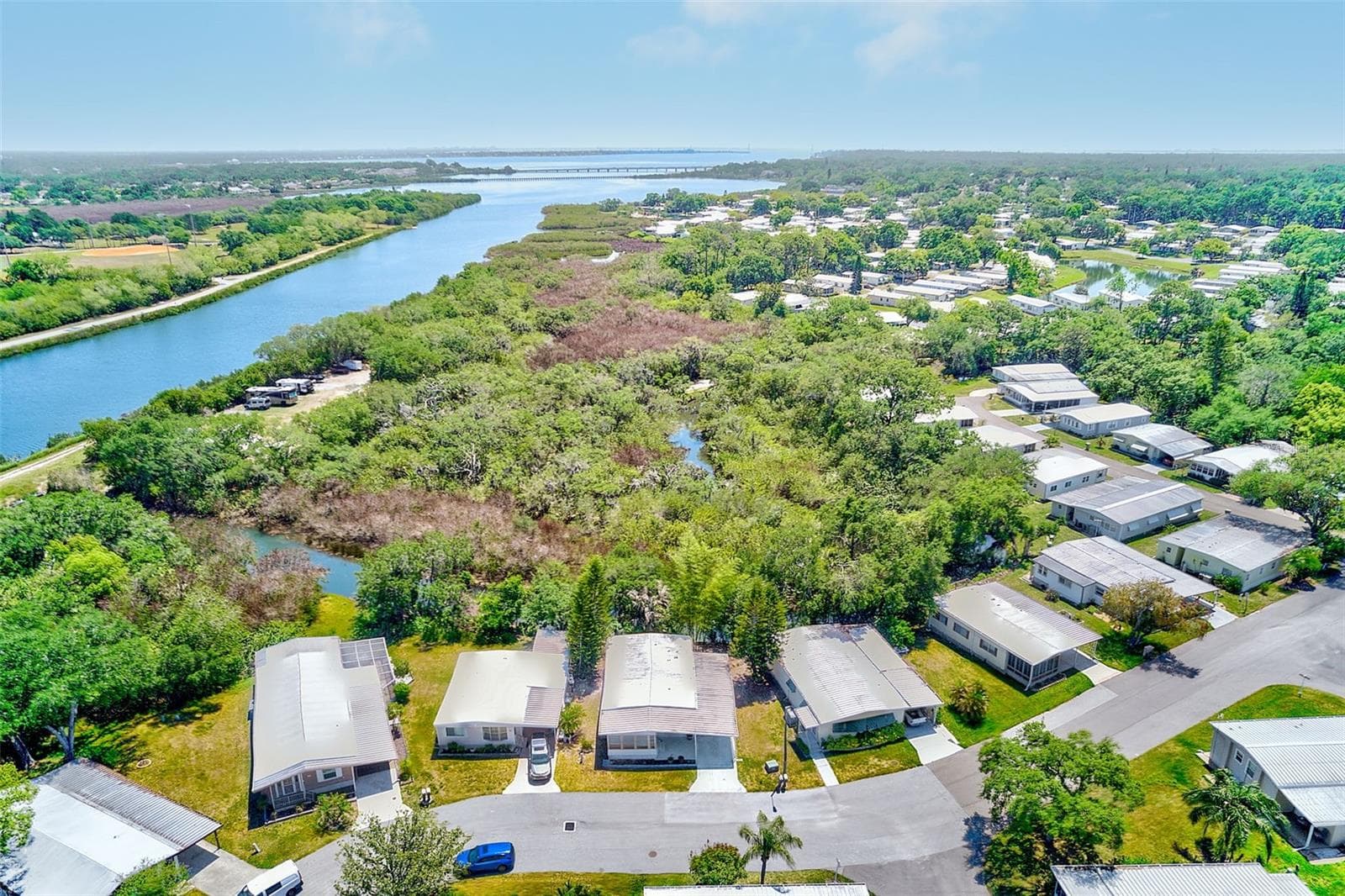 Manufactured Home at 94 SUGAR BEAR DR #55, SAFETY HARBOR, photo 35 of 43