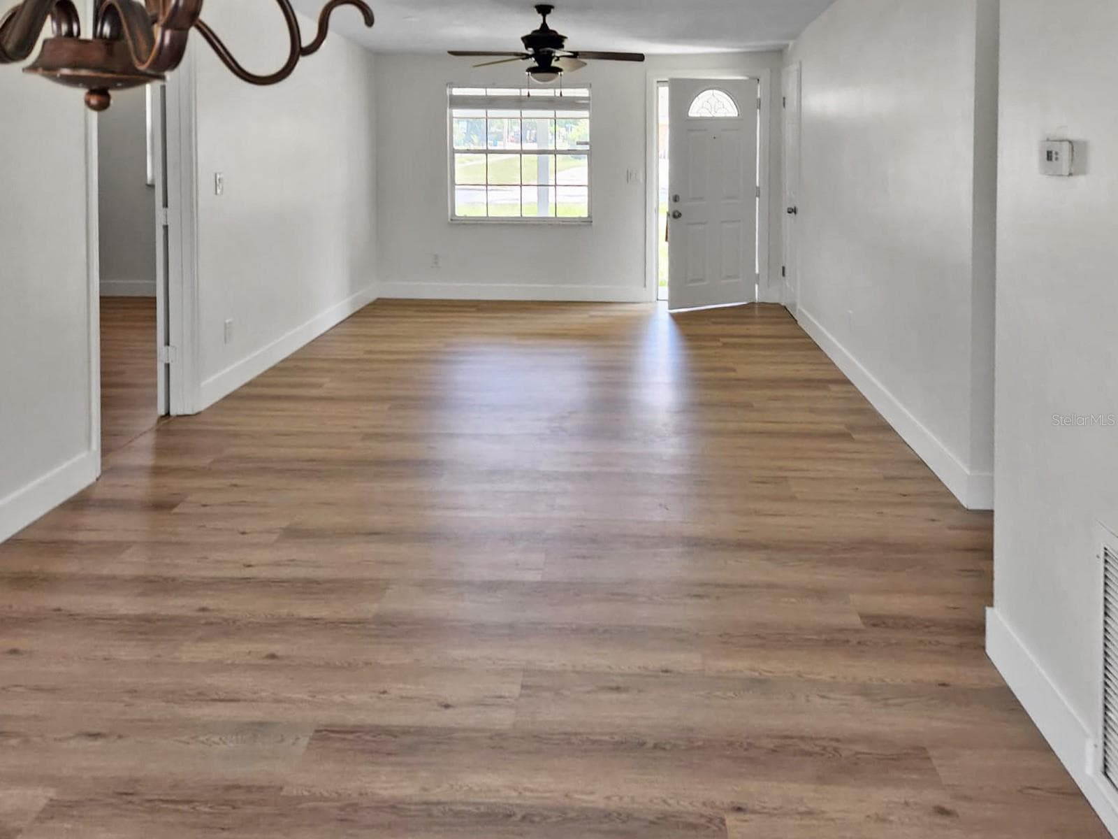 Single Family Residence at 430 SANTIAGO AVE, ORLANDO, photo 7 of 21