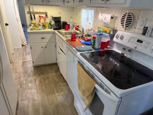 Mobile Home at 620 49TH AVE W, BRADENTON, photo 4 of 11