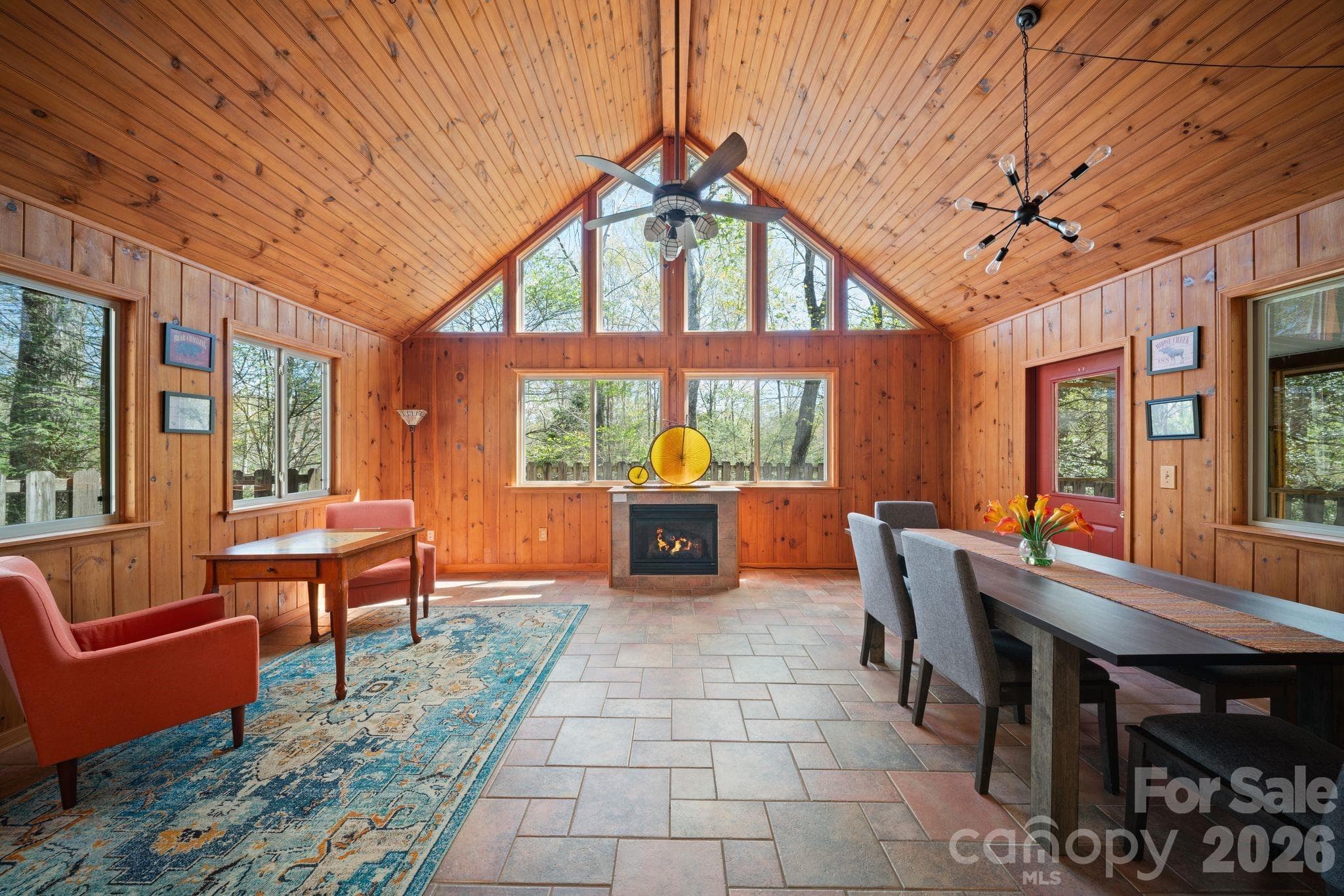 Beautifully crafted family room just off the living room - 363 S Sequoyah Lane, Brevard