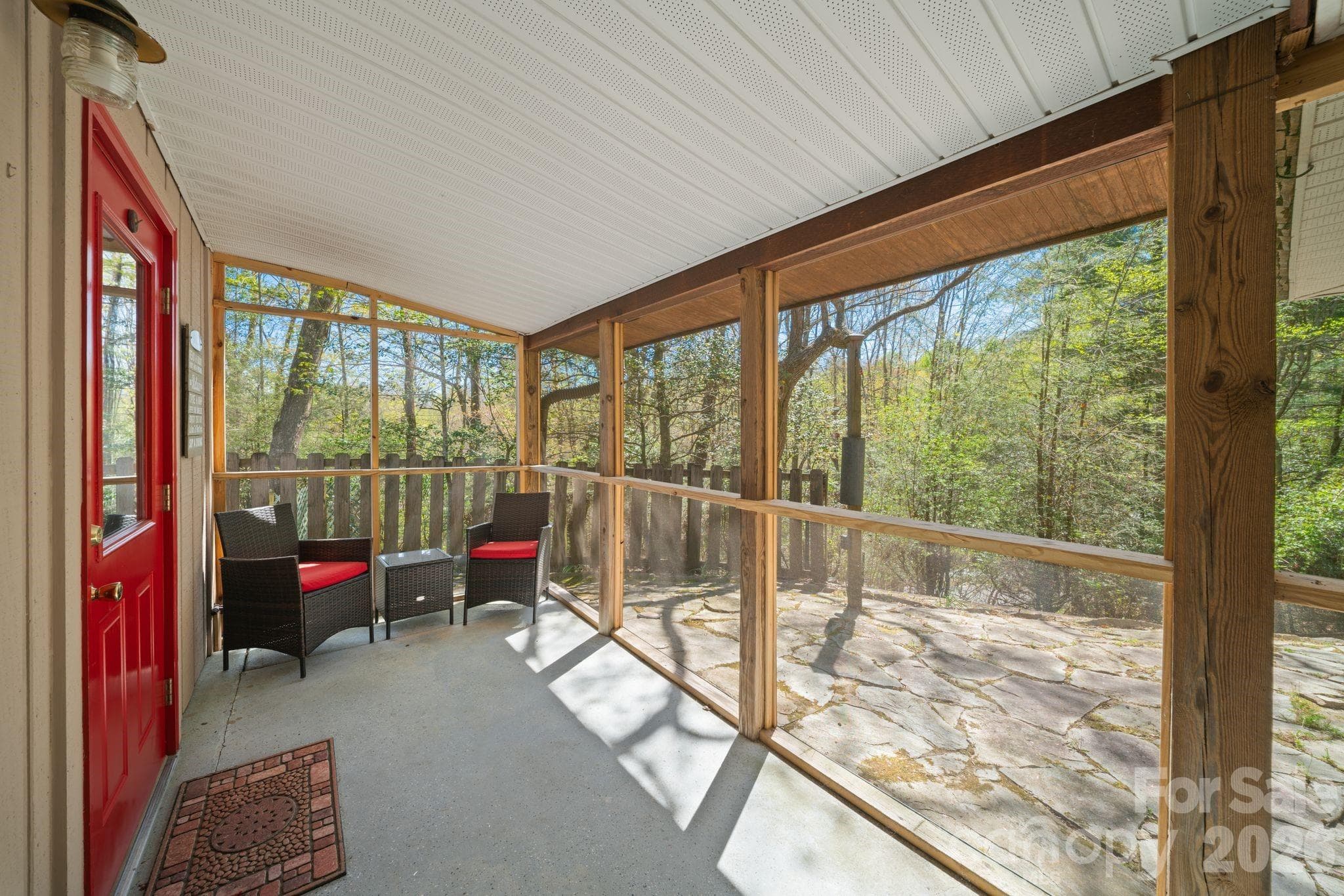Screened in patio just off the family room - 363 S Sequoyah Lane, Brevard