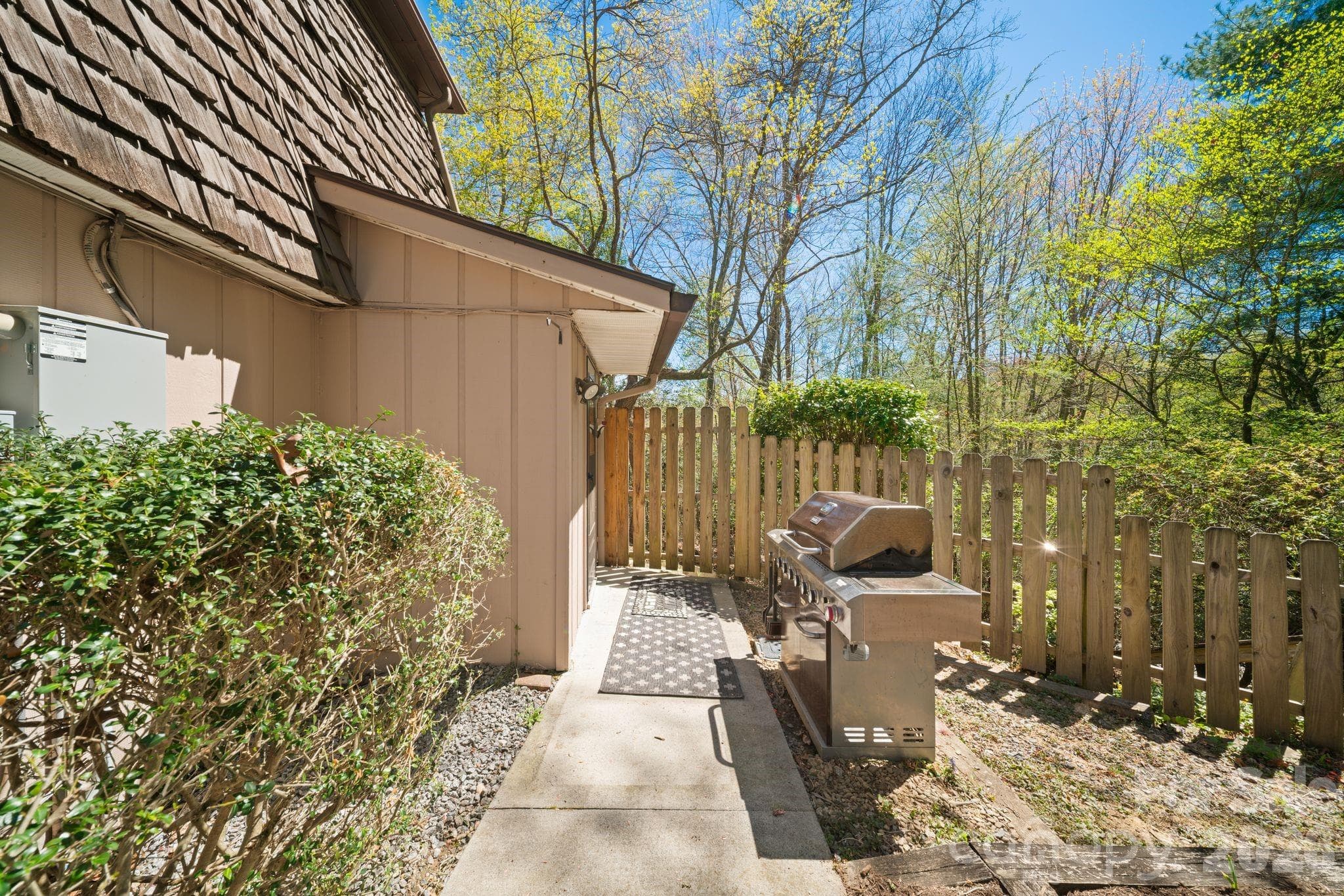Grilling area conveniently located just off the kitchen - 363 S Sequoyah Lane, Brevard