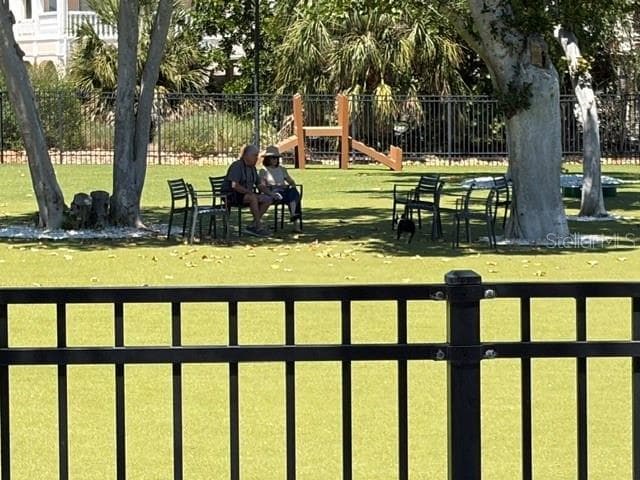 Bayfront Park Dog Park for large dogs beside it. - 581 ROUNTREE DR, LONGBOAT KEY