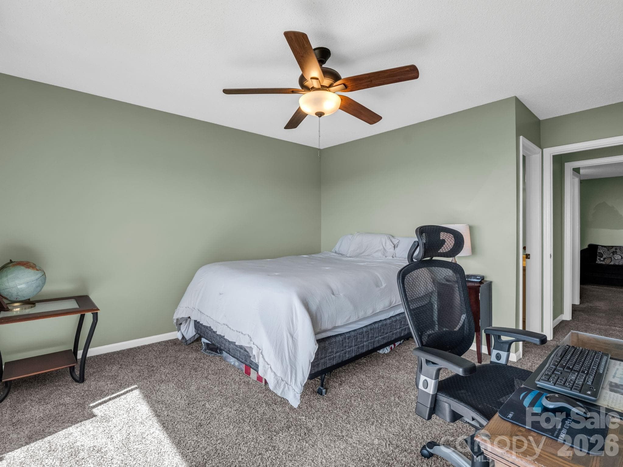 Primary bedroom with an en-suite bathroom - 2881 White Oak Mountain Road, Columbus