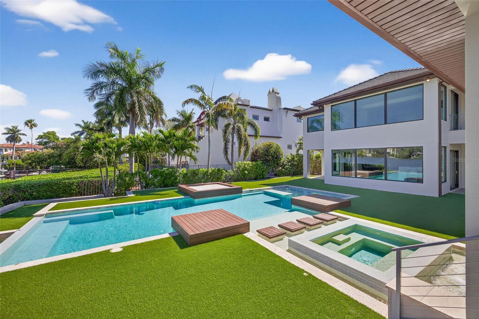 Single Family Residence at 460 COFFEE POT RIVIERA NE, ST PETERSBURG, photo 54 of 73
