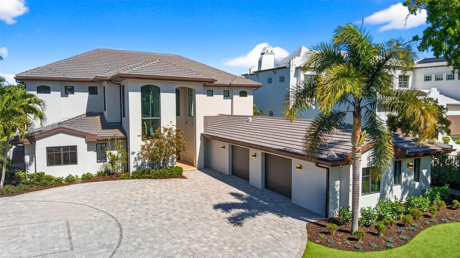Single Family Residence at 460 COFFEE POT RIVIERA NE, ST PETERSBURG, photo 58 of 73