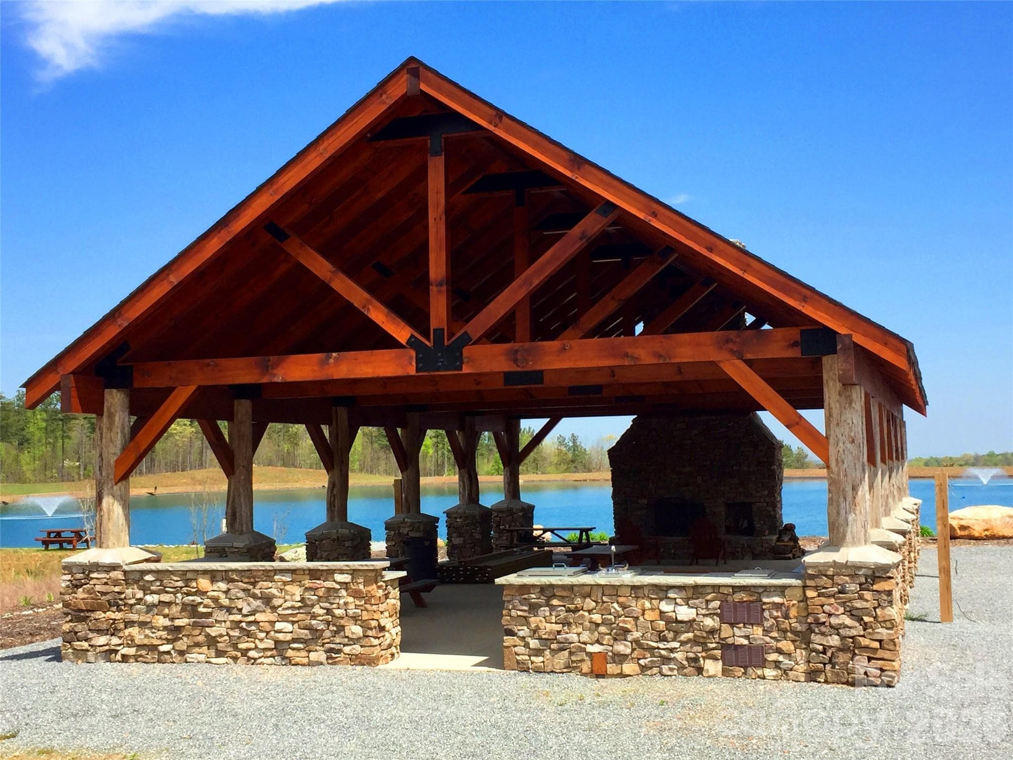 Lakeside Pavilion - Nebo