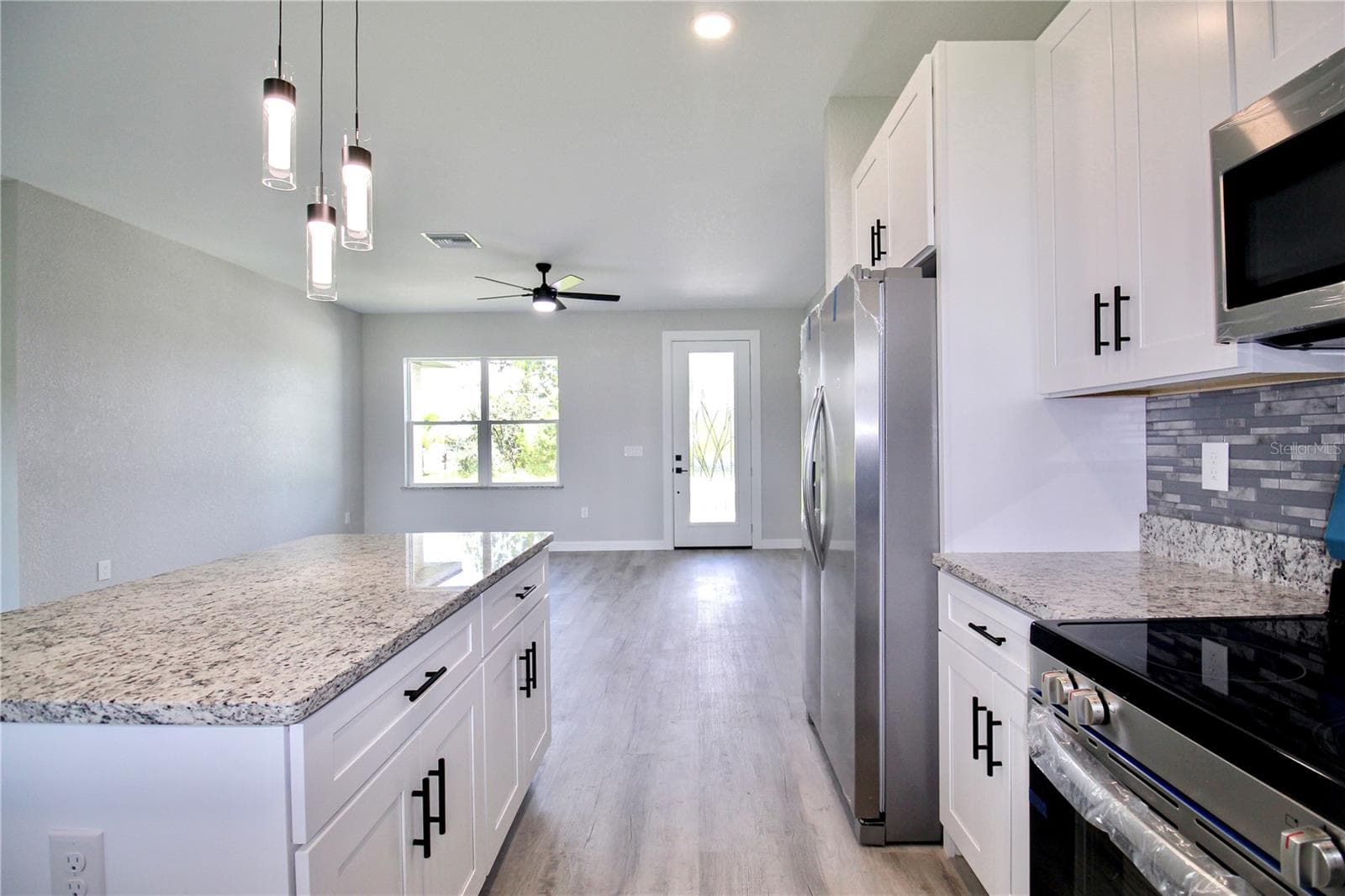 Single Family Residence at 4631 MIGNON DR, SEBRING, photo 13 of 33