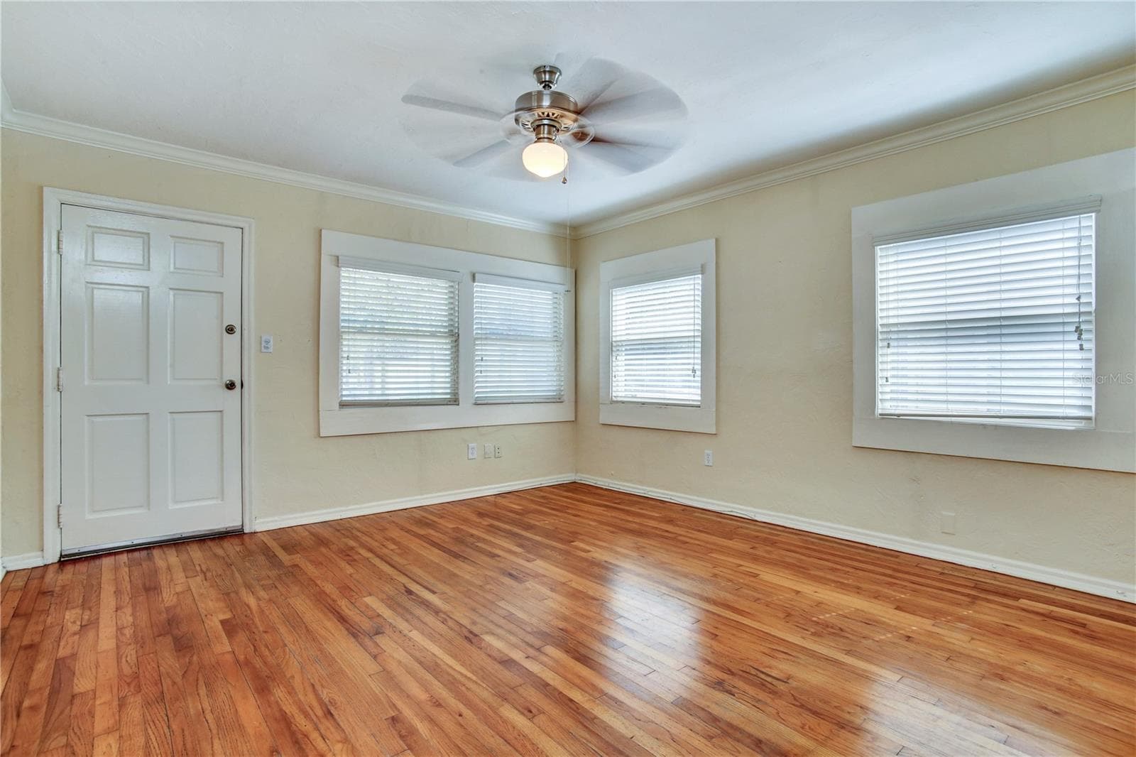 Single Family Residence at 303 S AUDUBON AVE, TAMPA, photo 5 of 26
