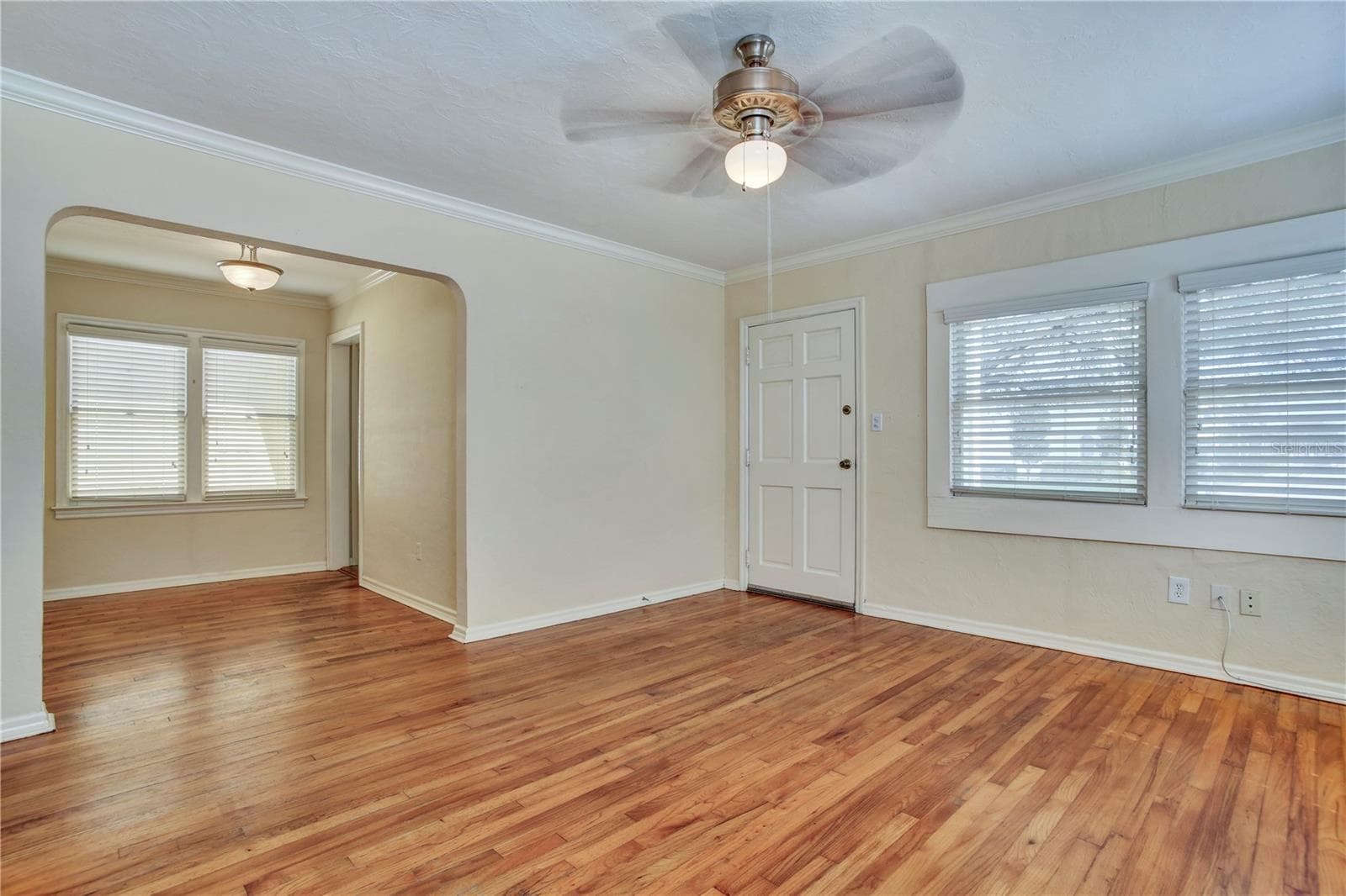 Single Family Residence at 303 S AUDUBON AVE, TAMPA, photo 6 of 26