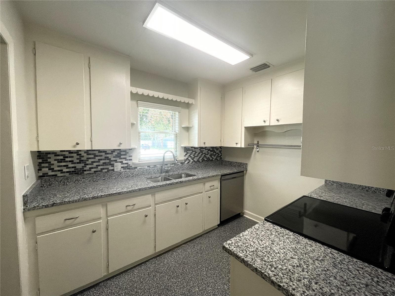 Single Family Residence at 303 S AUDUBON AVE, TAMPA, photo 11 of 26