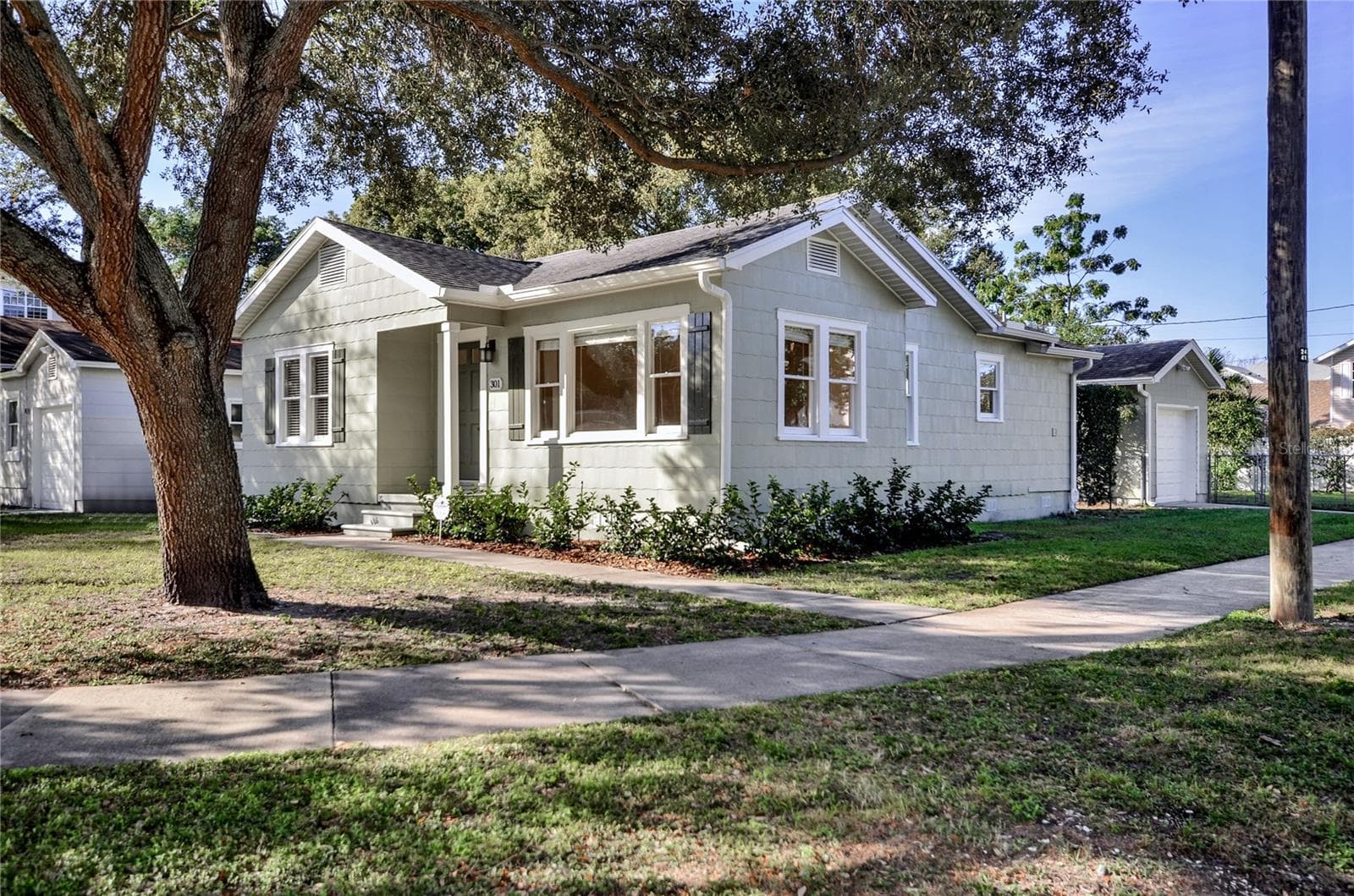 301 S AUDUBON AVE