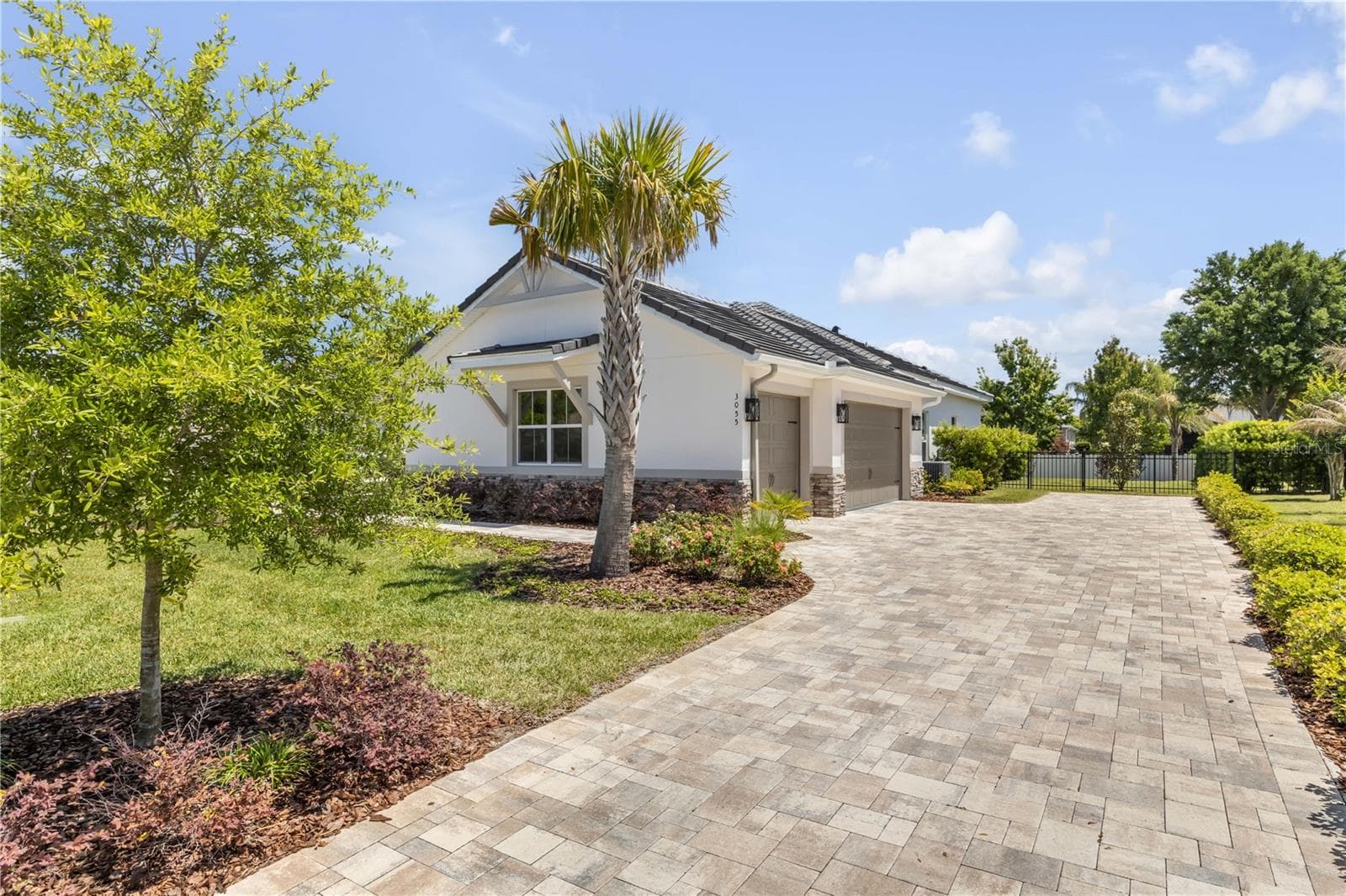 Single Family Residence at 3055 ISOLA BELLA BLVD, MOUNT DORA, photo 2 of 87