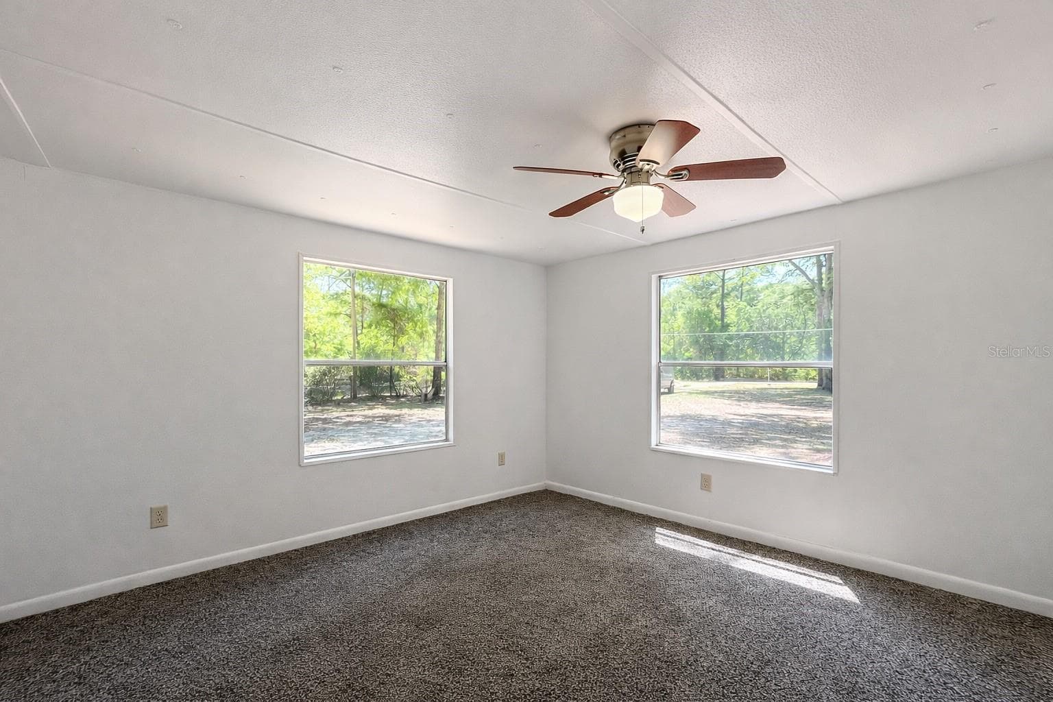 Manufactured Home at 2414 NW 121ST AVE, GAINESVILLE, photo 11 of 20