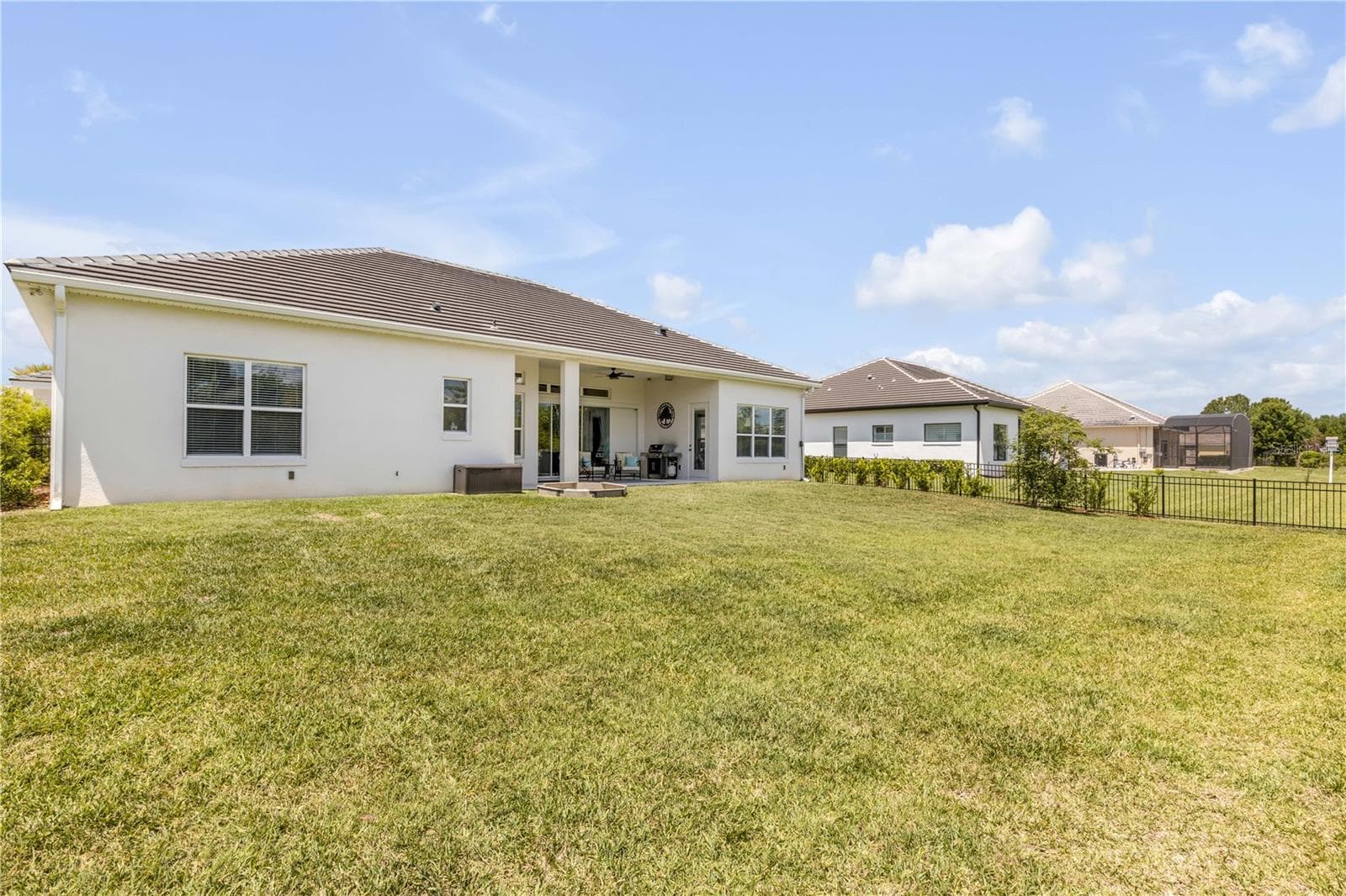 Single Family Residence at 3055 ISOLA BELLA BLVD, MOUNT DORA, photo 59 of 87