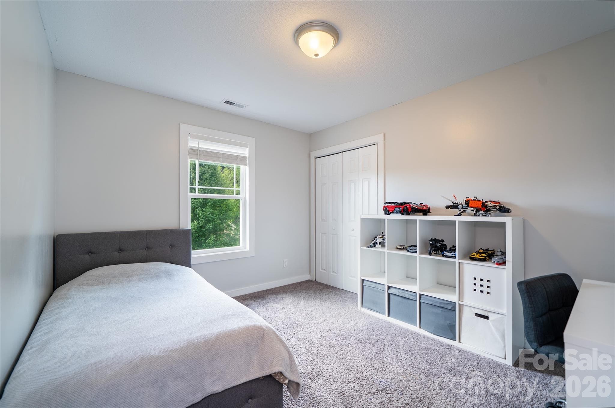 Single Family Residence at 16 DanielBrooke Drive, Asheville, photo 13 of 27