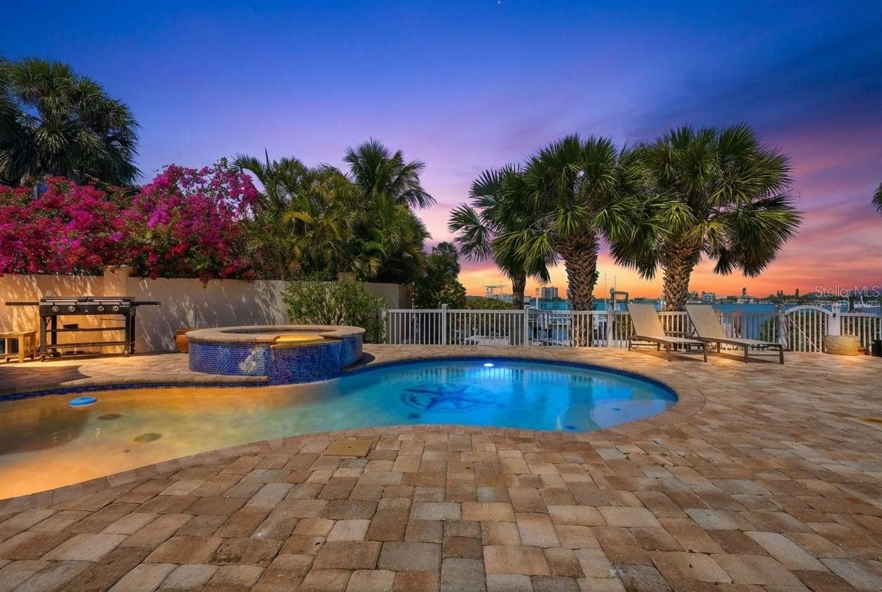 Waterfront Oasis - Virtual Twilight - 711 64TH AVE, ST PETE BEACH