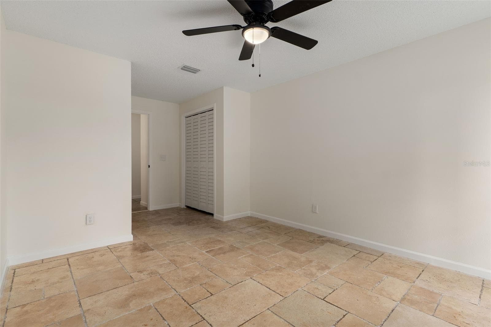 Second Bedroom - 239 SE PARADISE POINT RD, CRYSTAL RIVER