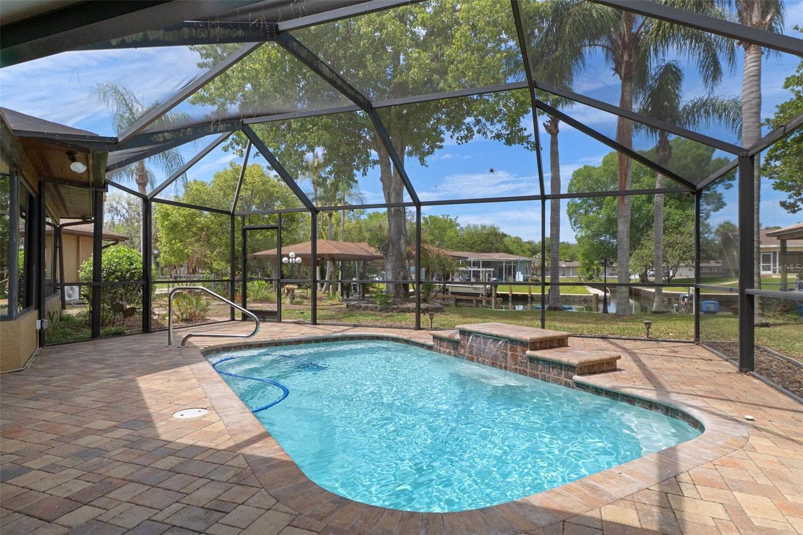 Pool - 239 SE PARADISE POINT RD, CRYSTAL RIVER
