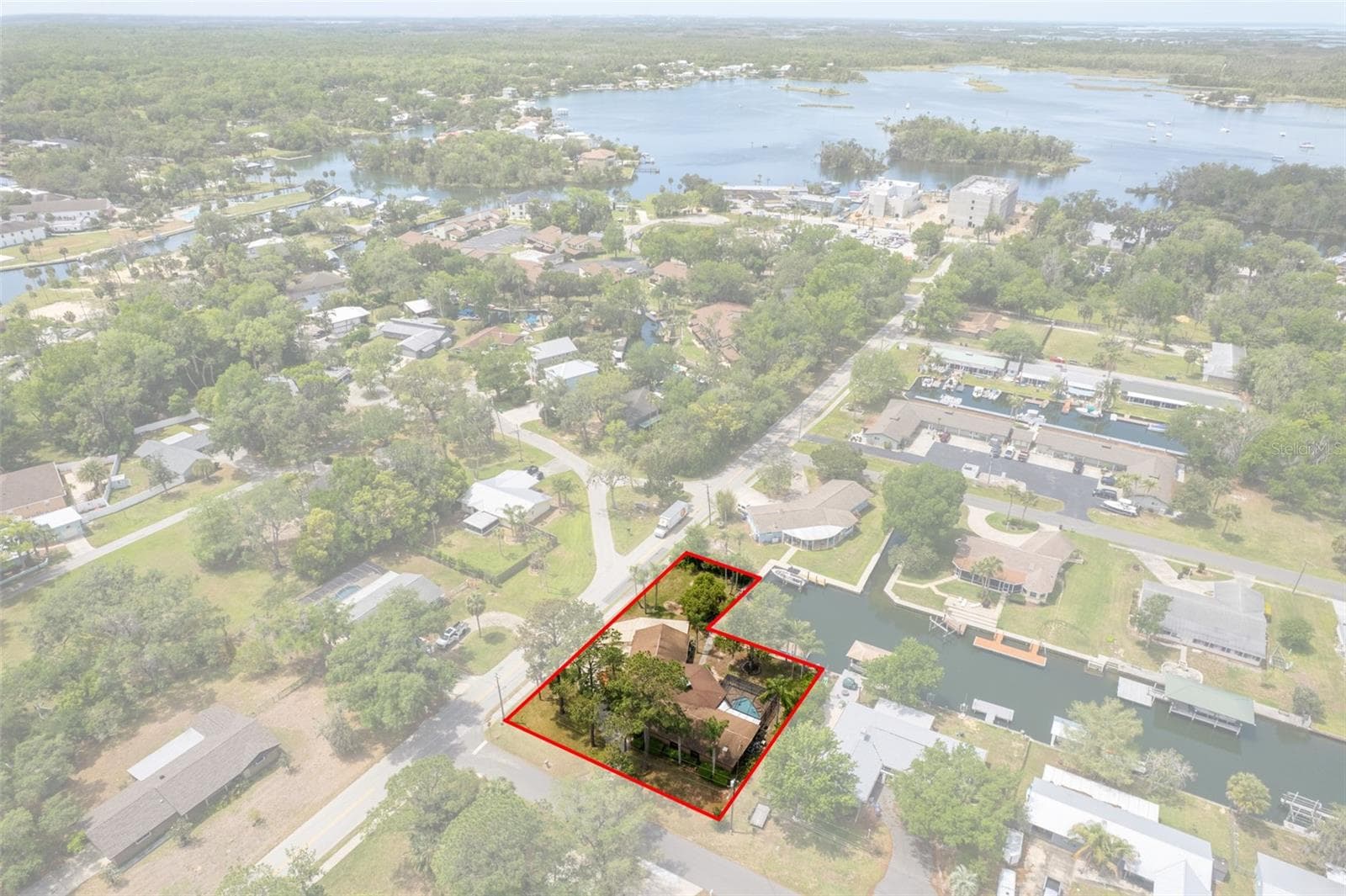 Aerial View lot outlined - 239 SE PARADISE POINT RD, CRYSTAL RIVER
