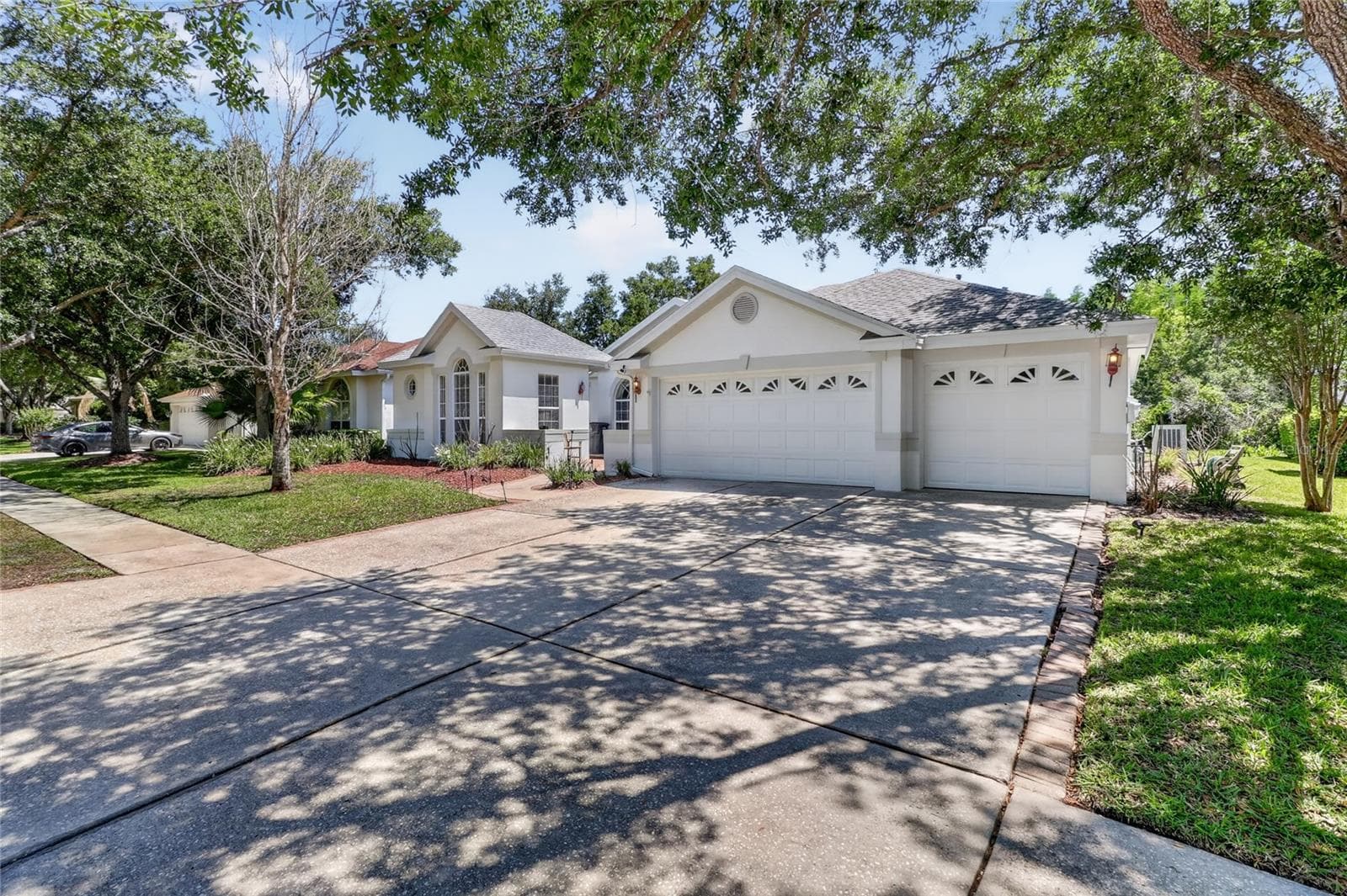 Single Family Residence at 10206 SHADOW BRANCH DR, TAMPA, photo 2 of 88