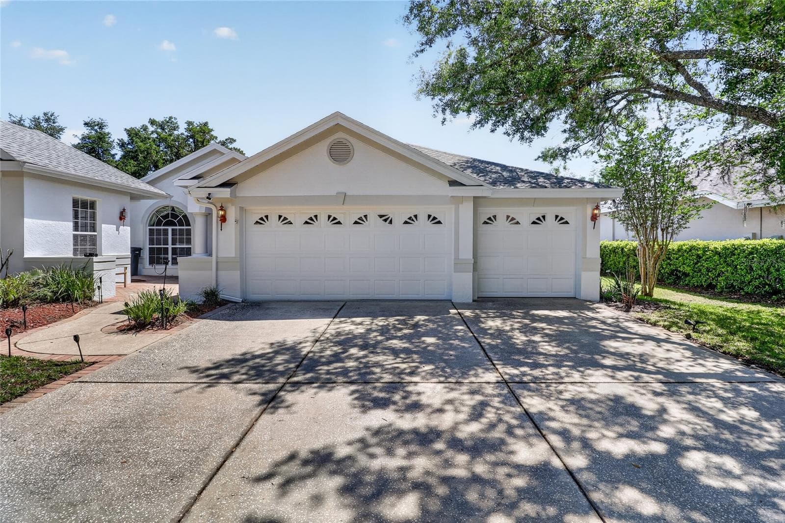 Single Family Residence at 10206 SHADOW BRANCH DR, TAMPA, photo 7 of 88