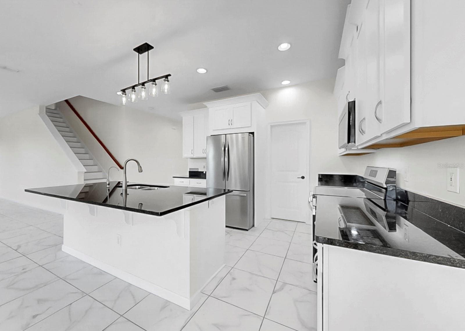 Single Family Residence at 12317 BAY ESTUARY BND, RIVERVIEW, photo 14 of 93
