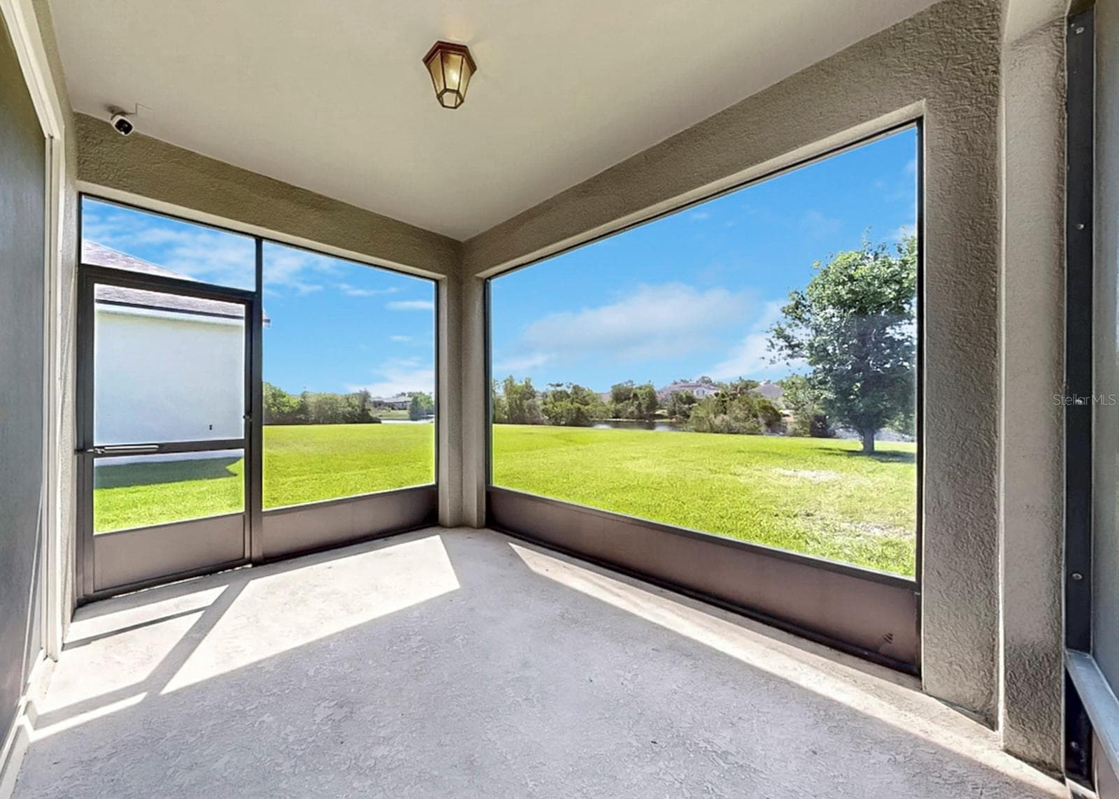 Single Family Residence at 12317 BAY ESTUARY BND, RIVERVIEW, photo 55 of 93