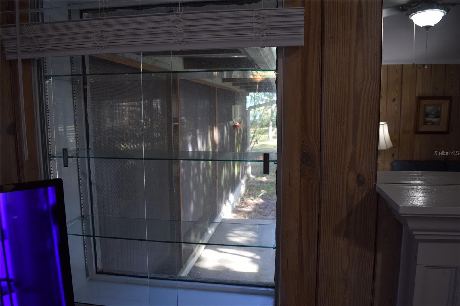 Window Shelves - 121 AWEEMA WAY, MELROSE