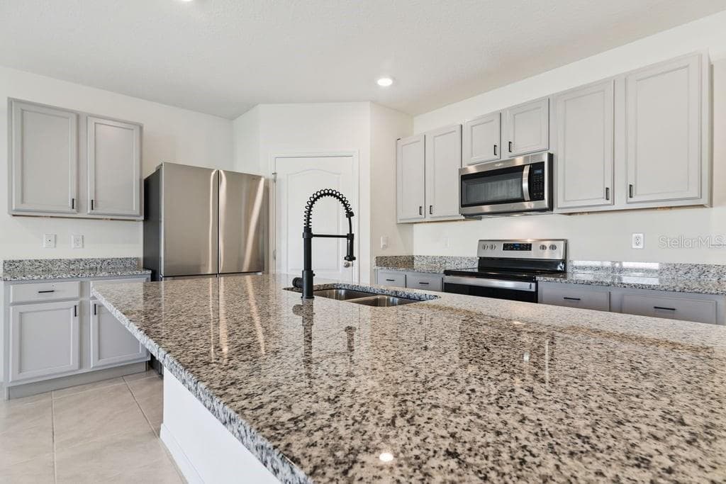 Single Family Residence at 5235 MAHOGANY DR, MOUNT DORA, photo 13 of 61