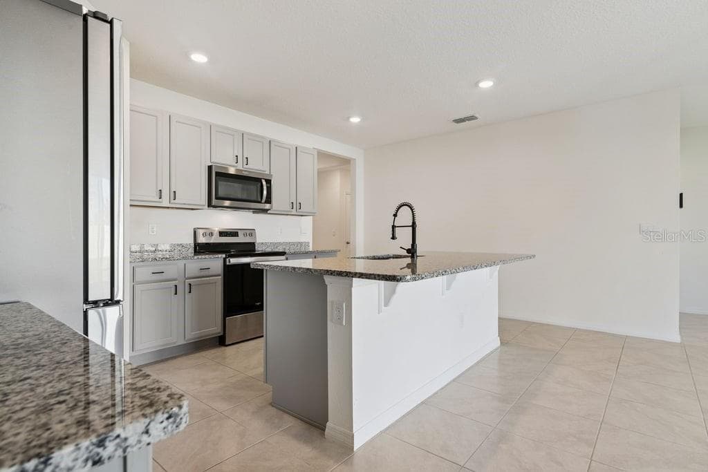 Single Family Residence at 5235 MAHOGANY DR, MOUNT DORA, photo 14 of 61