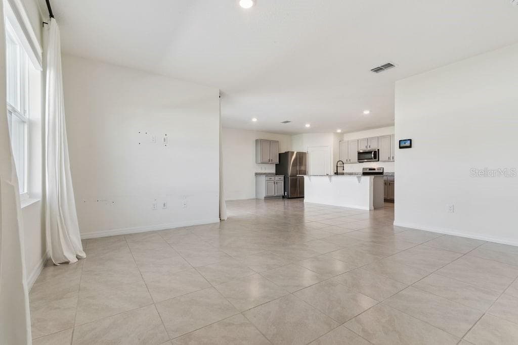 Single Family Residence at 5235 MAHOGANY DR, MOUNT DORA, photo 19 of 61