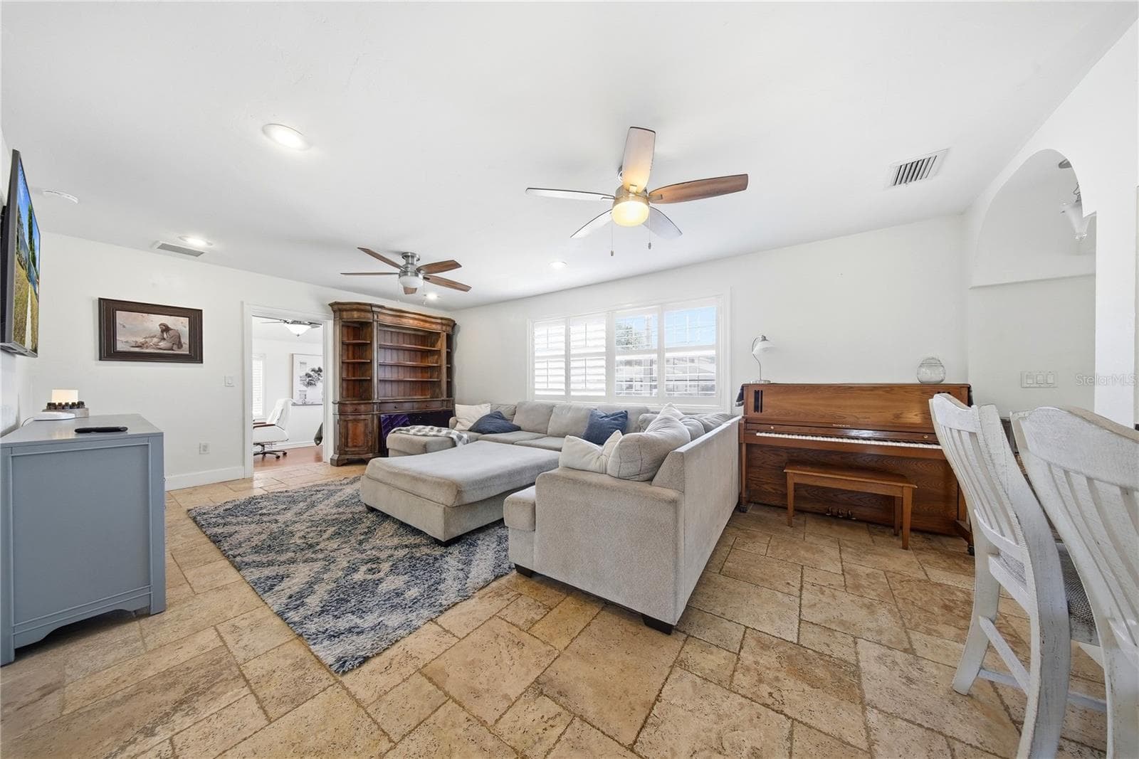 Single Family Residence at 3921 W BAY TO BAY BLVD, TAMPA, photo 10 of 56