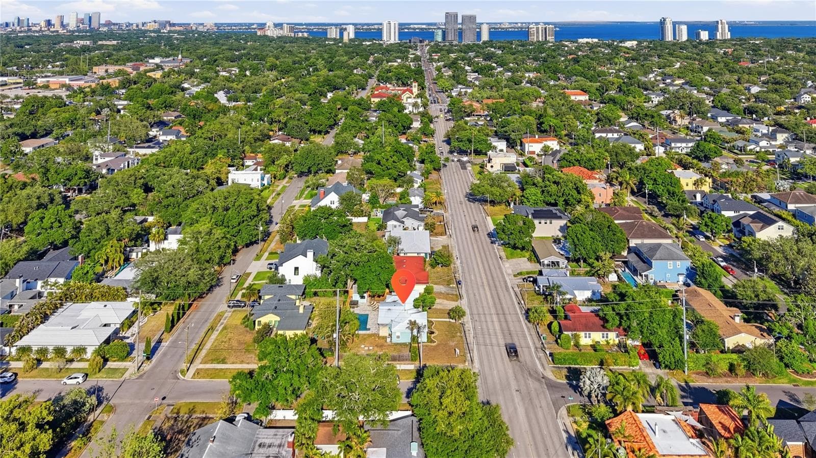 Single Family Residence at 3921 W BAY TO BAY BLVD, TAMPA, photo 52 of 56