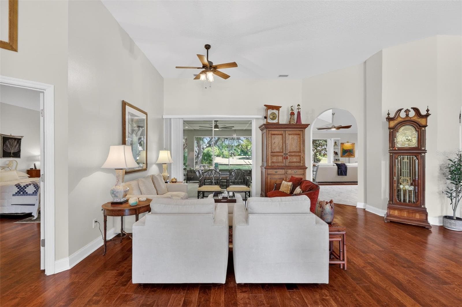 Single Family Residence at 1760 EDGEWATER DR, MOUNT DORA, photo 12 of 55